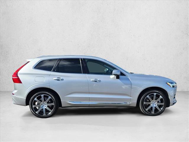 Used 2018 Volvo XC60 T8 Inscription w/ Luxury Seat Package AWD/4WD image 4