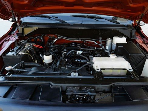 Used 2021 Nissan NV 3500 SV w/ Back Door Glass Package image 41