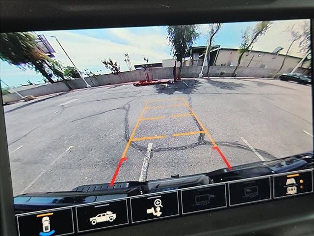 Used 2023 GMC Sierra 2500 AT4 w/ Gooseneck/5TH Wheel Package AWD/4WD image 16