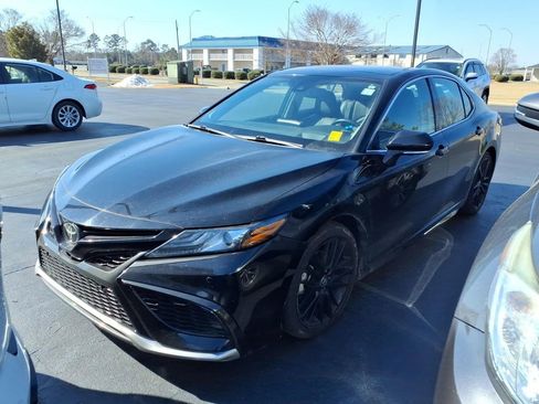 Used 2023 Toyota Camry XSE w/ Navigation Package image 6