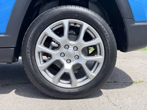 Used 2022 Jeep Compass Latitude AWD/4WD image 35