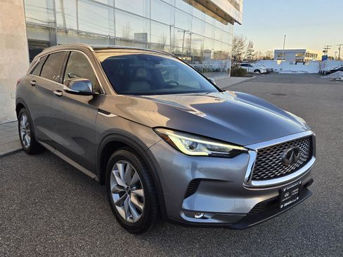 Certified 2020 INFINITI QX50 Luxe w/ Navigation Package image 19