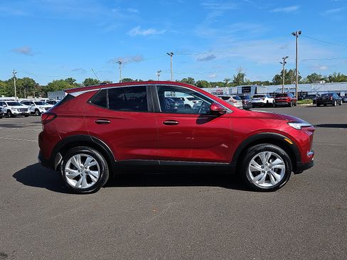 Certified 2024 Buick Encore GX Preferred w/ Comfort Package image 7