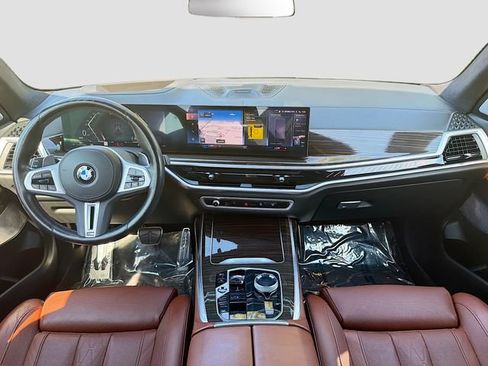 Used 2023 BMW X7 M60i w/ Executive Package AWD/4WD image 17
