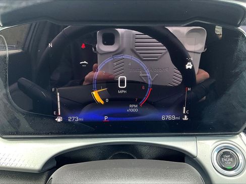Used 2025 Chevrolet Trax LT w/ Driver Confidence Package FWD image 8