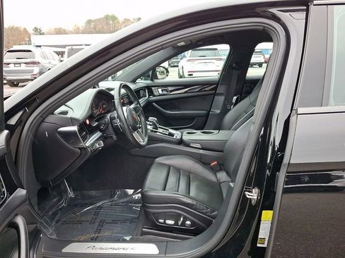 Used 2019 Porsche Panamera 4 image 17