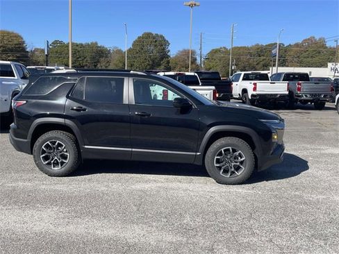 New 2026 Chevrolet Equinox ACTIV image 2