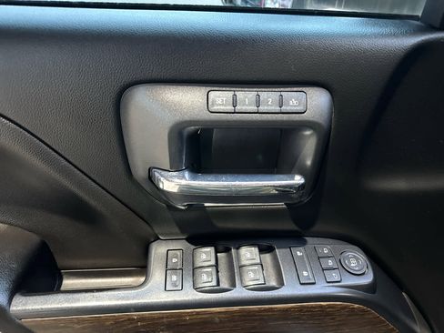 Used 2017 GMC Sierra 2500 Denali w/ Duramax Plus Package image 14