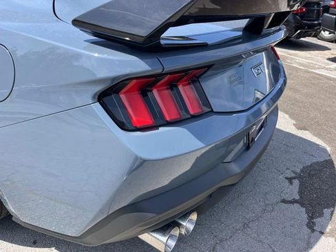 Used 2024 Ford Mustang GT RWD image 12