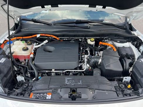 Used 2020 Ford Escape Titanium image 21