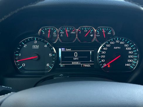 Used 2019 Chevrolet Tahoe LT w/ Luxury Package AWD/4WD image 25