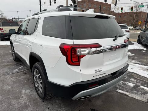 Used 2023 GMC Acadia SLE w/ Driver Convenience Package image 7