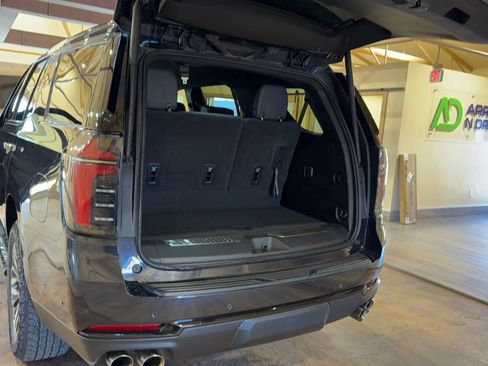 Used 2025 Chevrolet Tahoe Z71 image 21