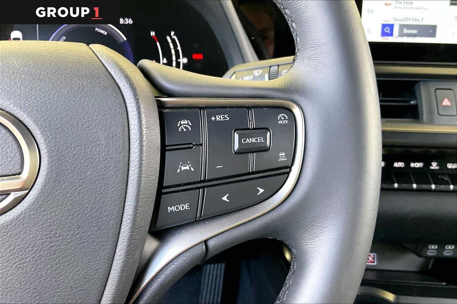 Certified 2026 Lexus UX 300h FWD image 21