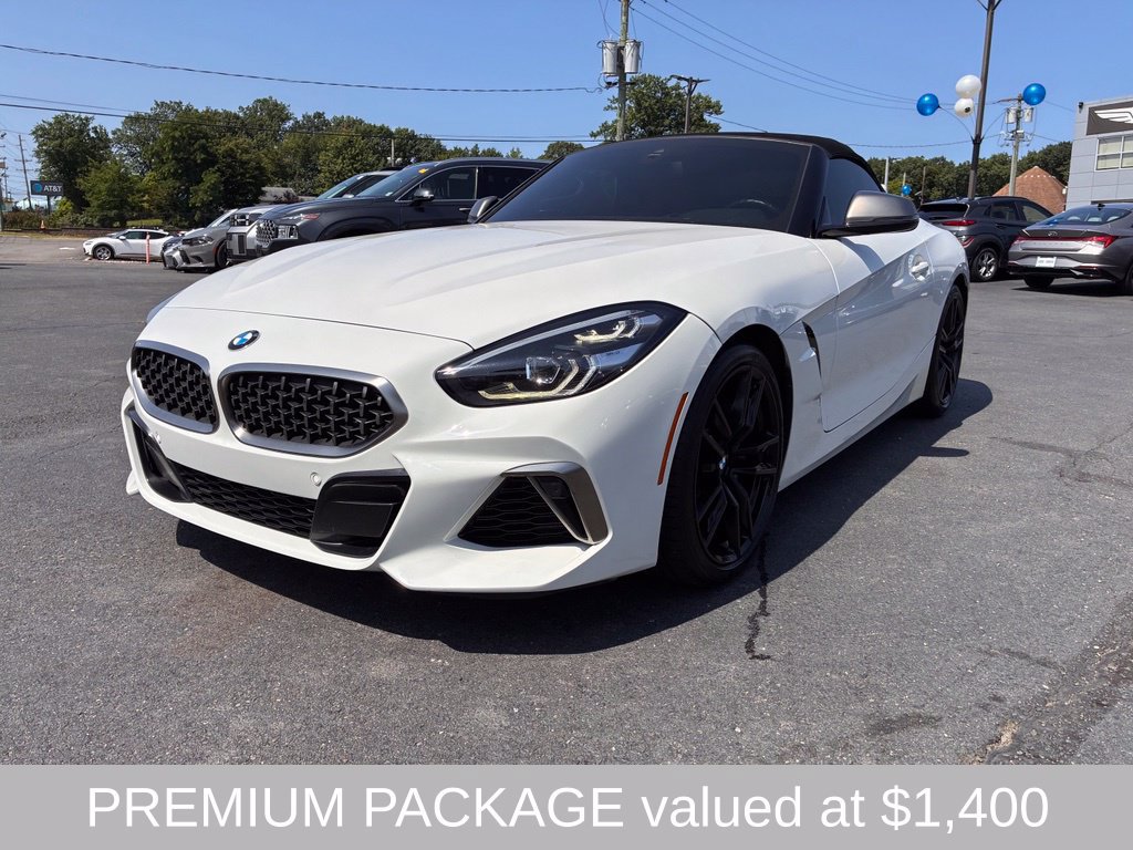 Used 2020 BMW Z4 M40i w/ Executive Package RWD image 3