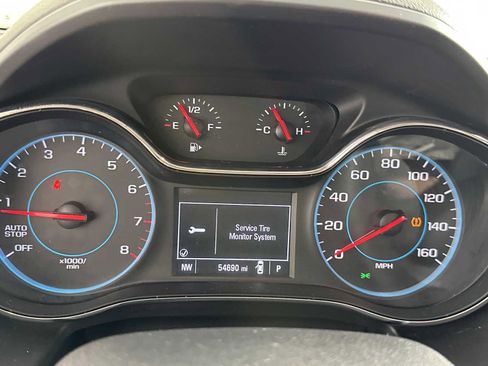 Used 2017 Chevrolet Cruze Premier image 18