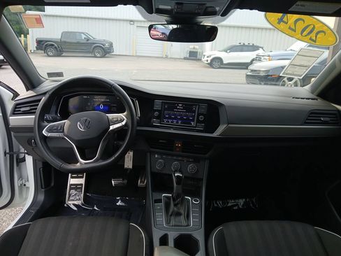 Used 2024 Volkswagen Jetta Sport FWD image 22