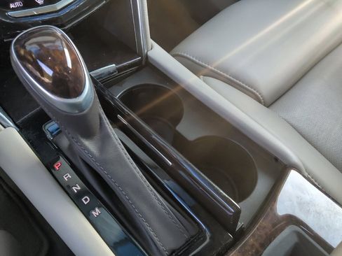 Used 2014 Cadillac XTS Luxury FWD image 26