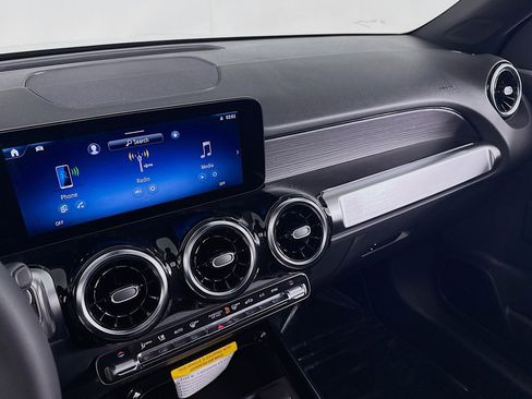 New 2026 Mercedes-Benz GLB 250 image 20
