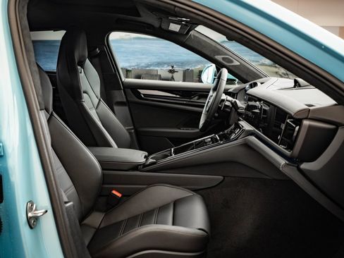 New 2026 Porsche Panamera GTS image 23