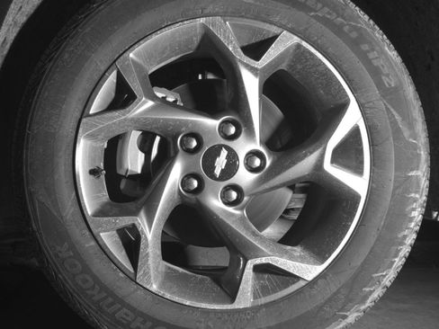 Used 2025 Chevrolet Trax LT image 12