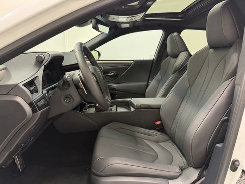 Used 2024 Lexus ES 350 F Sport w/ Accessory Package (Z1) FWD image 12