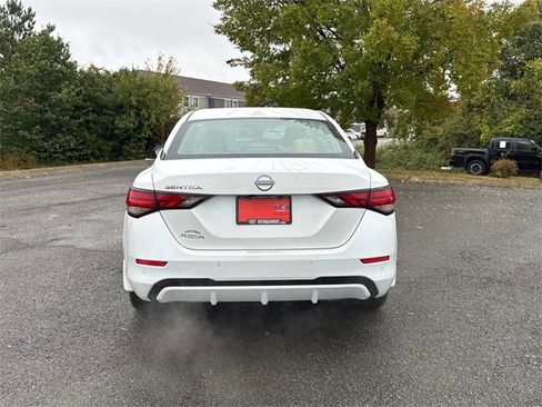 New 2025 Nissan Sentra SV w/ SV Premium Package image 5