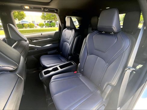 Certified 2026 INFINITI QX60 Sport w/ Dark Cargo Package AWD/4WD image 32