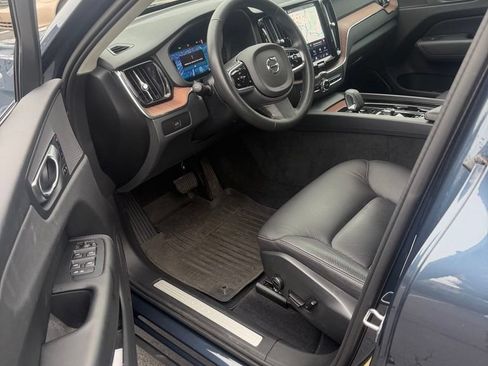 Used 2024 Volvo XC60 B5 Plus w/ Protection Package Premier AWD/4WD image 4