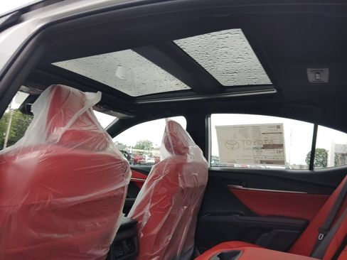 New 2026 Toyota Camry Hybrid AWD/4WD image 9