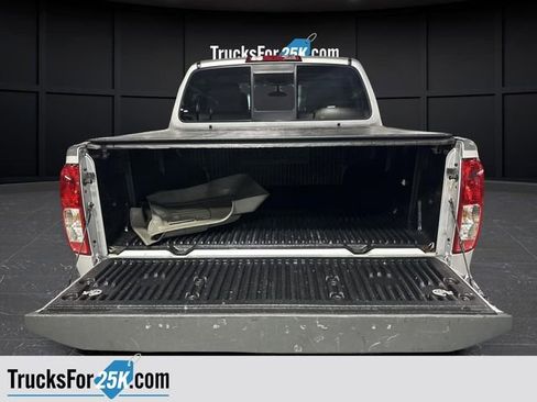 Used 2019 Nissan Frontier SV image 13