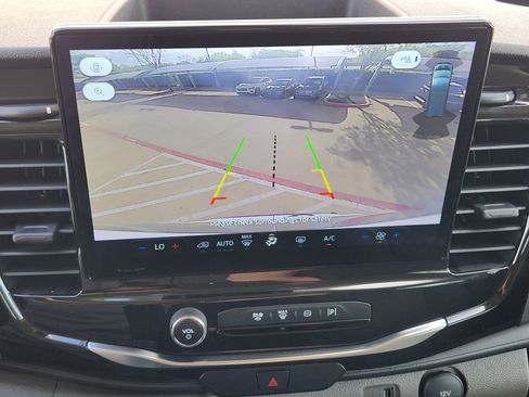 Used 2024 Ford Transit 350 XLT image 17