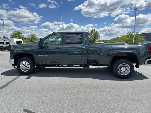 New 2026 Chevrolet Silverado 3500 LT w/ All Star Edition AWD/4WD image 4