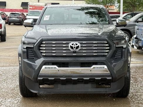 Used 2024 Toyota Tacoma Limited w/ Limited Package (LT) image 6