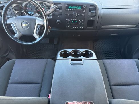Used 2013 Chevrolet Silverado 2500 LT w/ Interior Plus Package AWD/4WD image 3