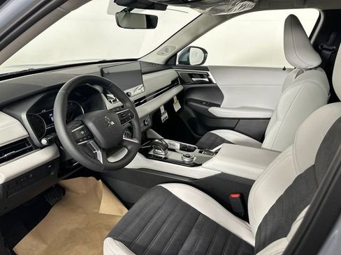 New 2026 Mitsubishi Outlander SE image 20