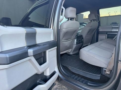 Used 2015 Ford F150 XLT w/ Equipment Group 302A Luxury image 9