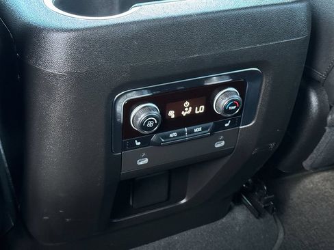 Used 2023 Chevrolet Tahoe Premier RWD image 14