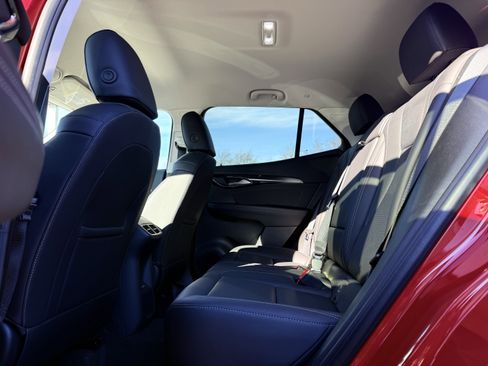 Used 2025 Buick Envision Preferred image 13