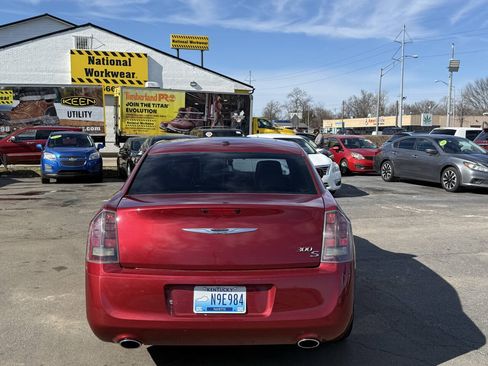 Used 2014 Chrysler 300 S RWD image 5