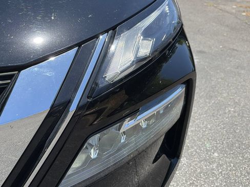 Used 2023 Nissan Rogue SL AWD/4WD image 6