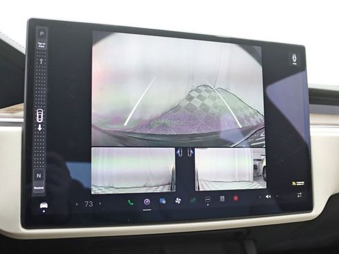 Used 2022 Tesla Model S image 16