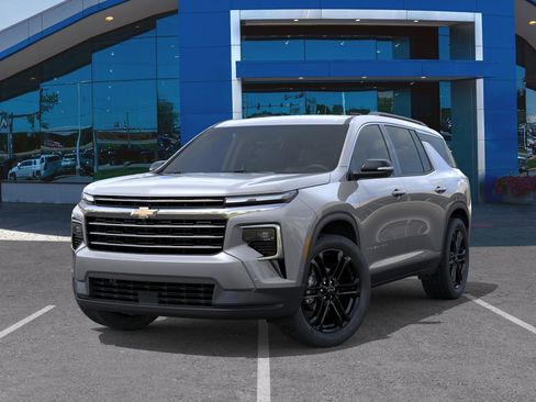 New 2026 Chevrolet Traverse LT w/ Enhanced Driving Package AWD/4WD image 31