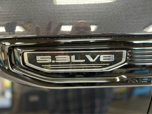 Used 2023 GMC Sierra 1500 Elevation image 5