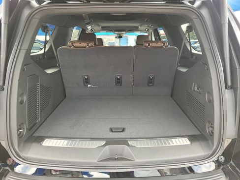 New 2026 Chevrolet Suburban High Country AWD/4WD image 21