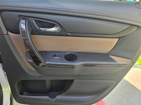 Used 2015 GMC Acadia SLT FWD image 27