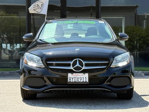 Used 2018 Mercedes-Benz C 300 4MATIC Sedan image 4