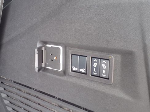 New 2025 Chevrolet Tahoe High Country image 7