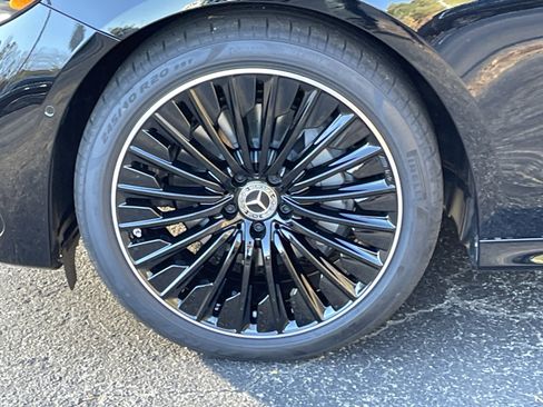 New 2026 Mercedes-Benz E 350 4MATIC Sedan image 16
