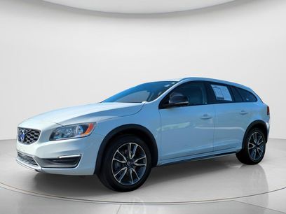 Used 2017 Volvo V60 T5 Cross Country w/ Convenience Package
